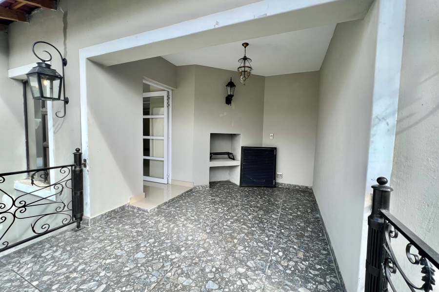 To Let 3 Bedroom Property for Rent in Flamingo Vlei Western Cape